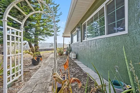 598 Gantry Street SW Palm Bay FL 32908