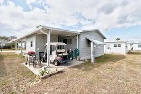 807 W Wren Circle W Barefoot Bay FL 32976