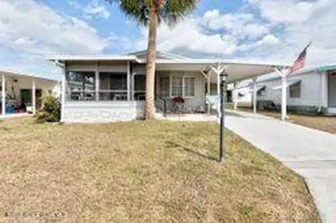 807 W Wren Circle W Barefoot Bay FL 32976