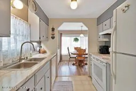 807 W Wren Circle W Barefoot Bay FL 32976