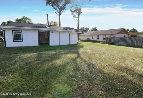 711 Kempten Street NW Palm Bay FL 32907