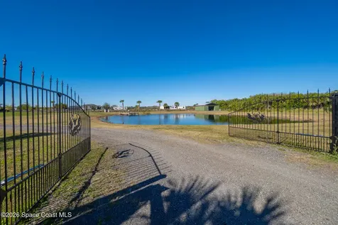 3440 Hammock Road Mims FL 32754