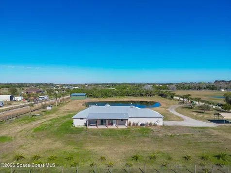 3440 Hammock Road Mims FL 32754