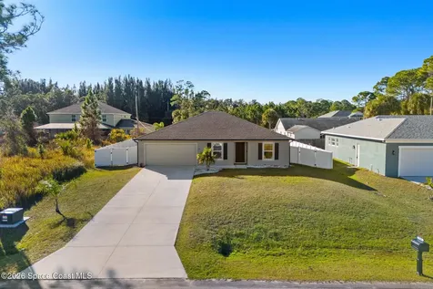 714 Daysland Avenue SW Palm Bay FL 32908