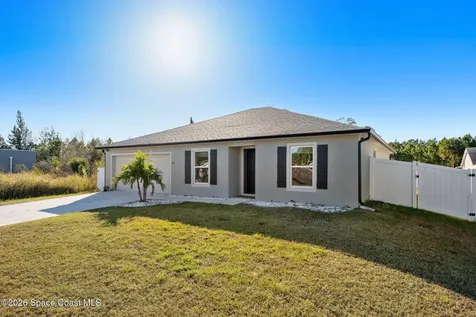 714 Daysland Avenue SW Palm Bay FL 32908