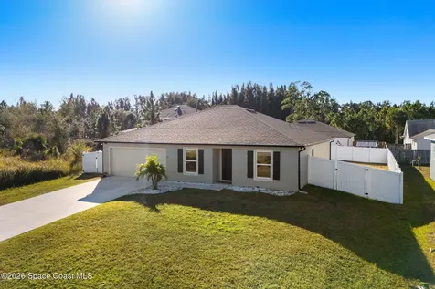 714 Daysland Avenue SW Palm Bay FL 32908