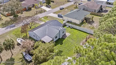950 Barbados Avenue SE Palm Bay FL 32909