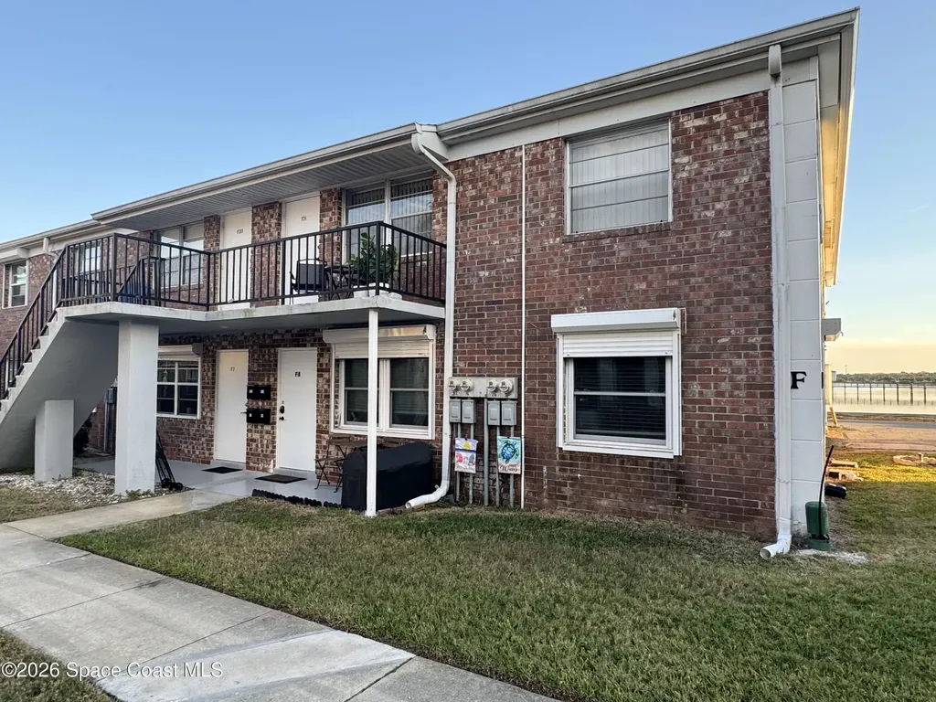 190 E Olmstead Drive Titusville FL 32780