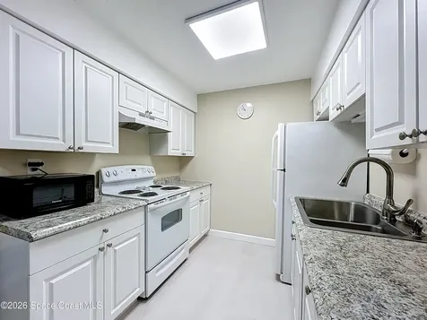 190 E Olmstead Drive Titusville FL 32780