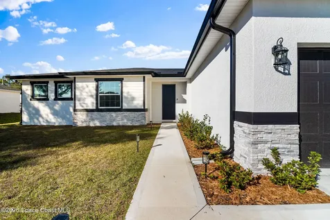 207 Bellbrook Street SE Palm Bay FL 32909