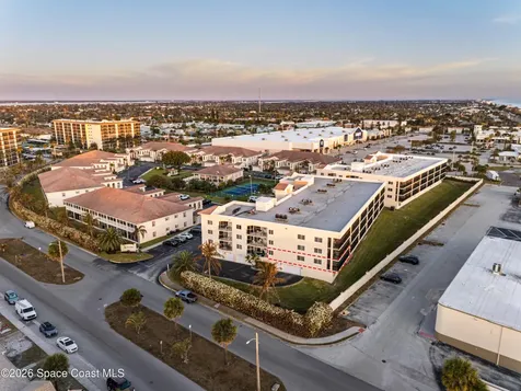 121 Lancha Circle Satellite Beach FL 32937