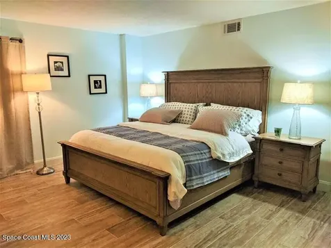 55 N 4th Street Cocoa Beach FL 32931