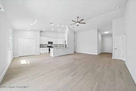 2863 Grant Avenue SE Palm Bay FL 32909