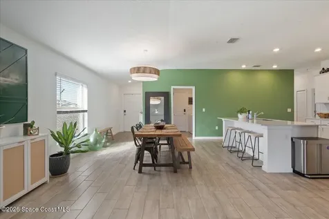 875 Dockside Drive SW Palm Bay FL 32908