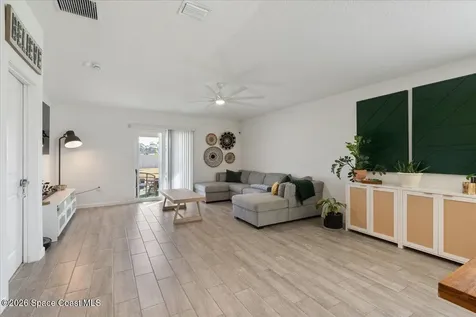 875 Dockside Drive SW Palm Bay FL 32908