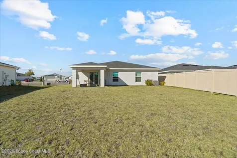 875 Dockside Drive SW Palm Bay FL 32908