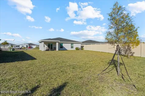 875 Dockside Drive SW Palm Bay FL 32908