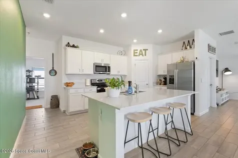 875 Dockside Drive SW Palm Bay FL 32908