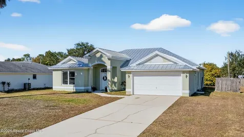 1837 Vauxhall Street NW Palm Bay FL 32907