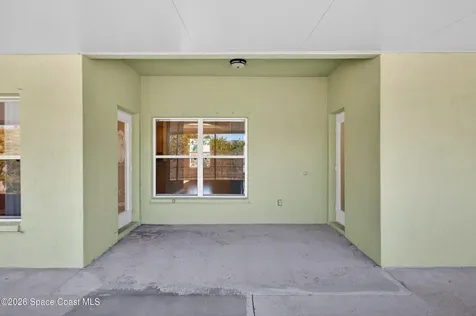 1837 Vauxhall Street NW Palm Bay FL 32907