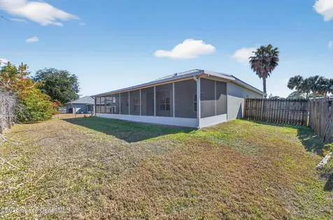 1837 Vauxhall Street NW Palm Bay FL 32907