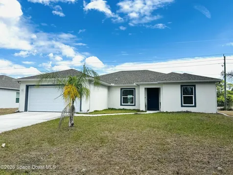 379 Wilton Avenue SW Palm Bay FL 32908
