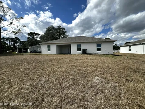 379 Wilton Avenue SW Palm Bay FL 32908