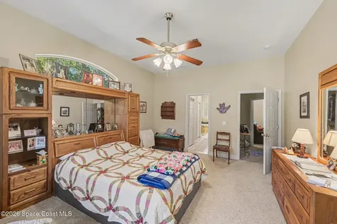 537 Acacia Avenue Melbourne FL 32904