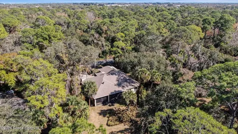 537 Acacia Avenue Melbourne FL 32904