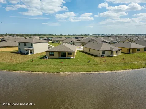 1863 Farmhouse Road SE Palm Bay FL 32909