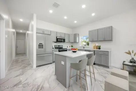1720 S Deleon Avenue Titusville FL 32780