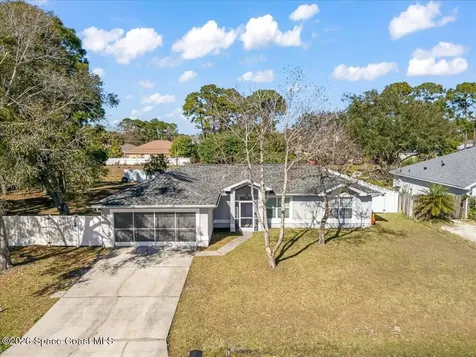 551 Brickell Street SE Palm Bay FL 32909