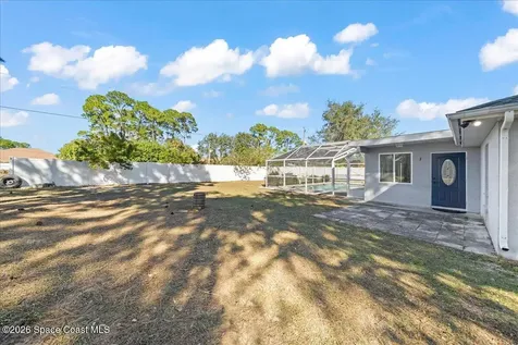 551 Brickell Street SE Palm Bay FL 32909