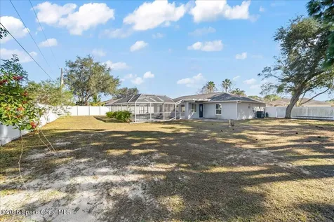 551 Brickell Street SE Palm Bay FL 32909