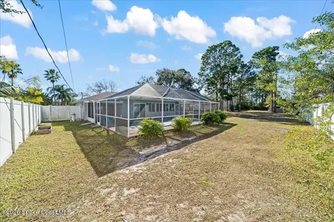 551 Brickell Street SE Palm Bay FL 32909