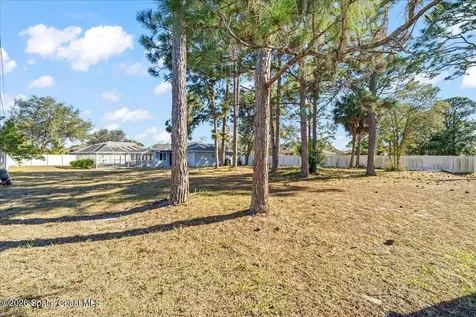 551 Brickell Street SE Palm Bay FL 32909