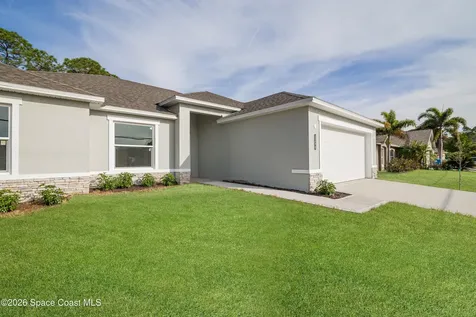 1949 Waukesha Avenue SE Palm Bay FL 32909