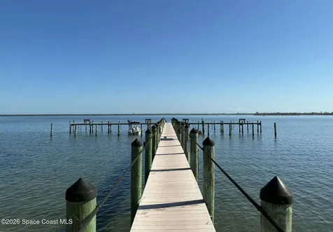 6285 N Mirror Lake Drive Sebastian FL 32958