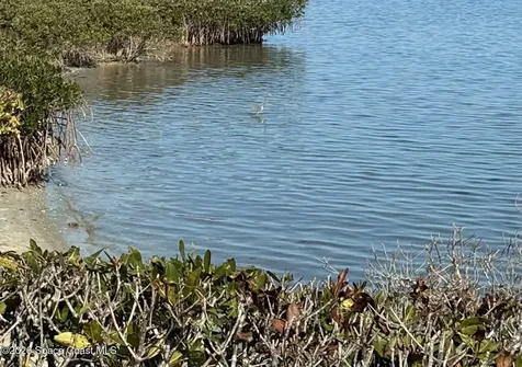 6285 N Mirror Lake Drive Sebastian FL 32958