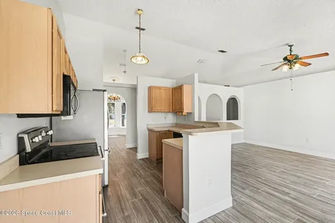 7350 Bartow Avenue Cocoa FL 32927