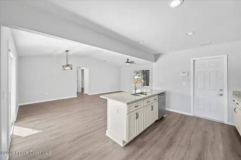 2185 Rockabye Avenue SE Palm Bay FL 32909
