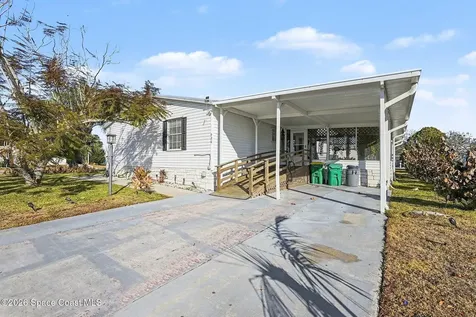 926 Laurel Circle Barefoot Bay FL 32976