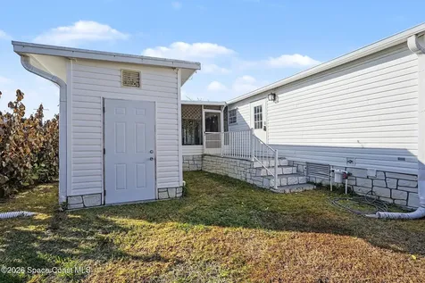 926 Laurel Circle Barefoot Bay FL 32976