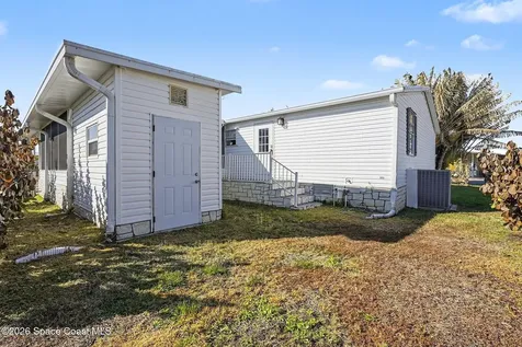 926 Laurel Circle Barefoot Bay FL 32976