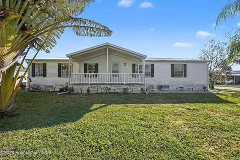 926 Laurel Circle Barefoot Bay FL 32976