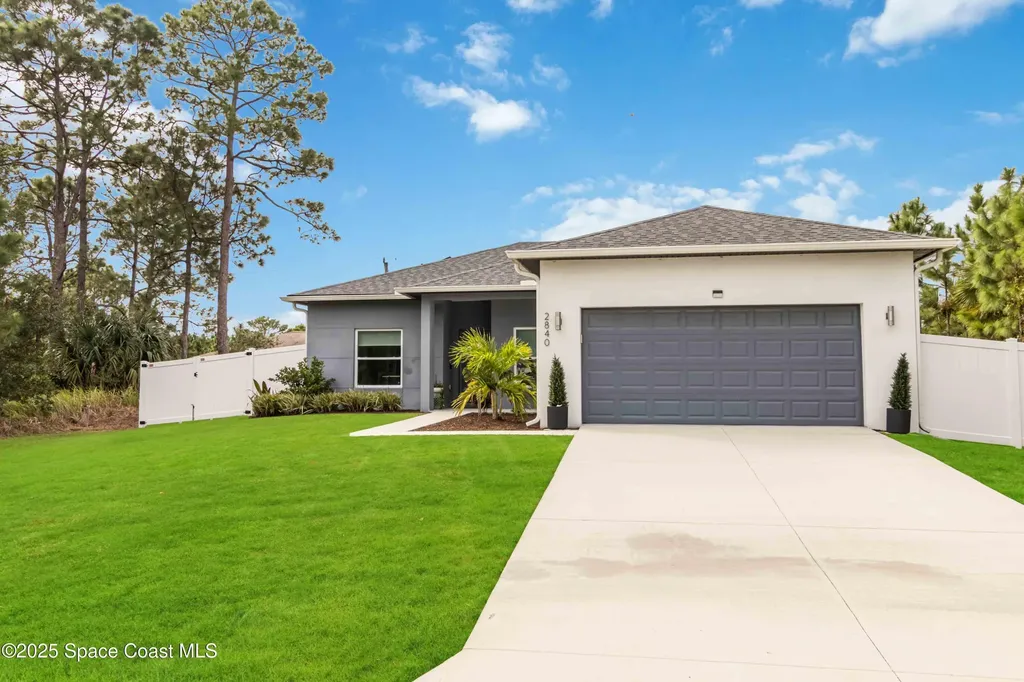 2840 Fontainebleau Avenue SE Palm Bay FL 32909