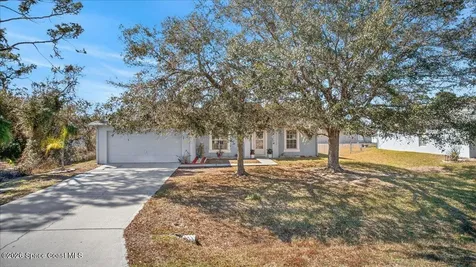 132 Hilton Avenue NW Palm Bay FL 32907