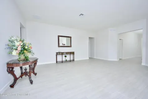 1774 Berkshire Circle SW Vero Beach FL 32968