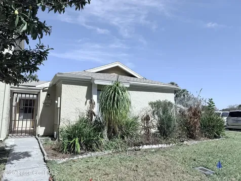 1030 Abada Court NE Palm Bay FL 32905