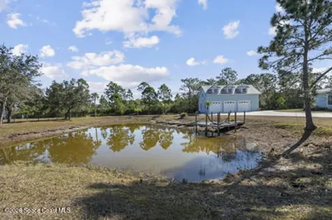 2205 Arnold Lane Malabar FL 32950